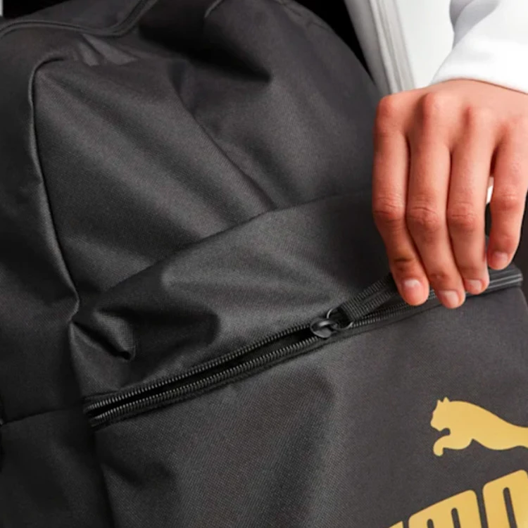 mochila-puma-phase-backpack-black-golden-logo-3