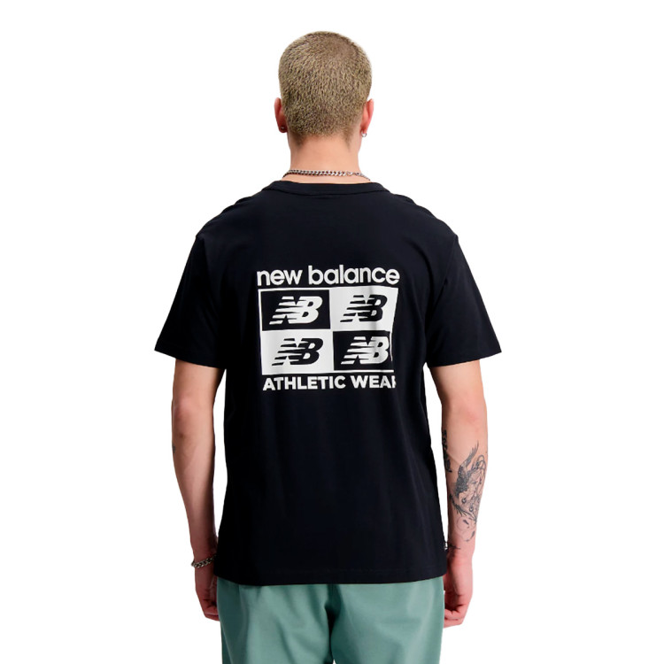 camiseta-new-balance-essentials-graphic-black-1