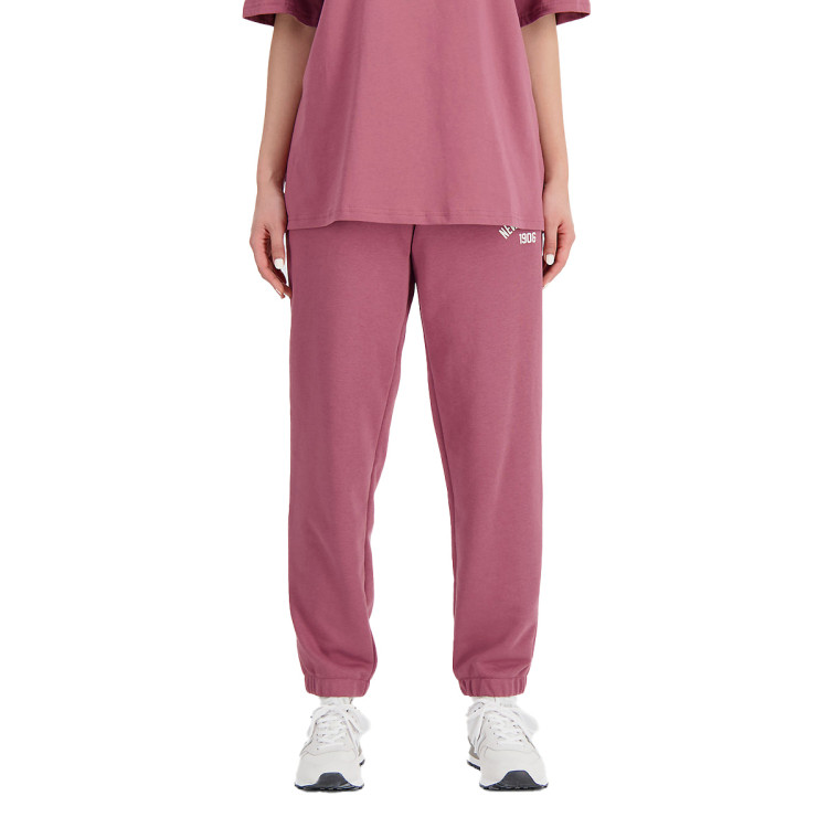 pantalon-largo-new-balance-essentials-varsity-fleece-mujer-scarlet-0.jpg