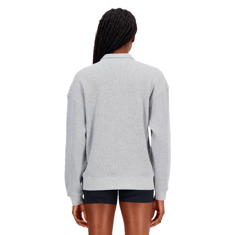 camiseta-new-balance-athletics-collared-mujer-grey-1