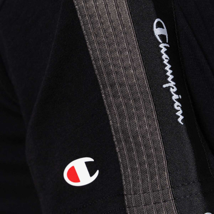 camiseta-champion-american-tape-nino-negro-4.jpg