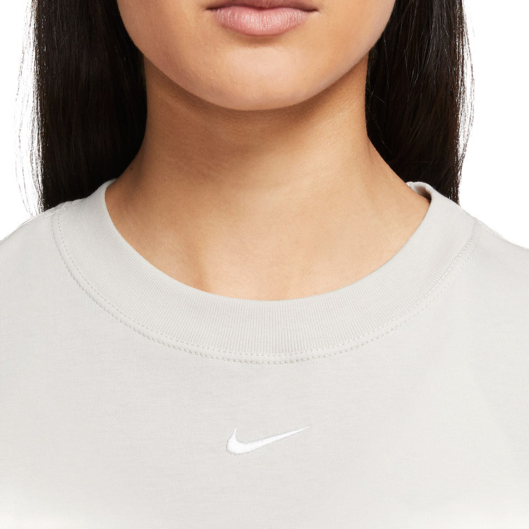 camiseta-nike-sportswear-fleece-essentials-lbr-mujer-orewood-brn-white-3.jpg