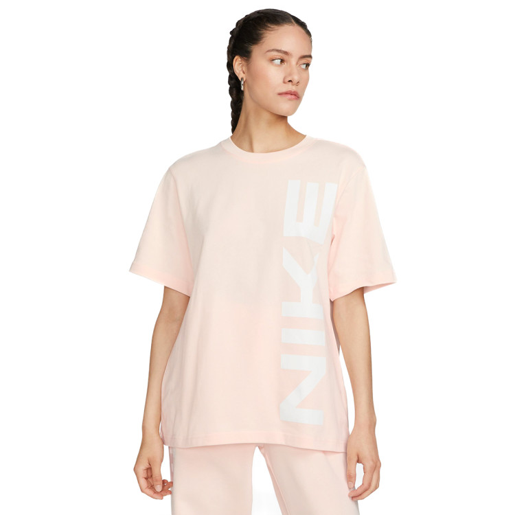 camiseta-nike-sportswear-fleece-air-mujer-guava-ice-white-0.jpg