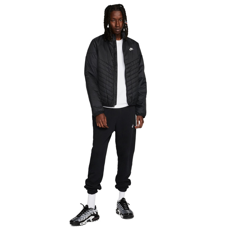 cazadora-nike-storm-fit-windrunner-black-black-sail-2.jpg