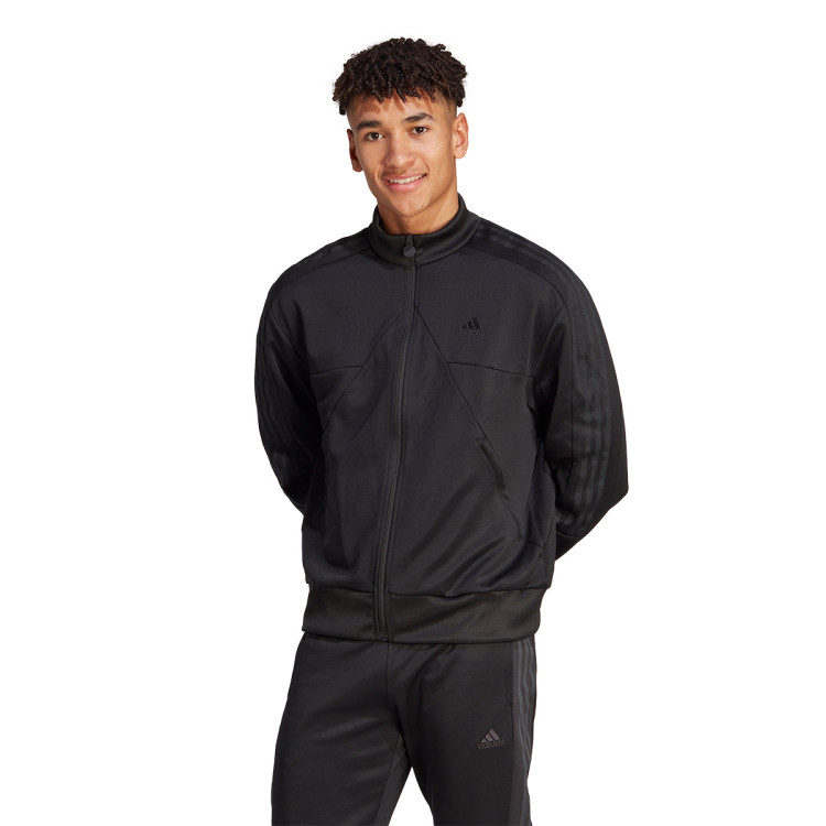 chaqueta-adidas-tiro-black-1.jpg