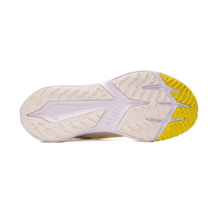 zapatilla-nike-star-runner-4-summit-white-yellow-vivid-sulfur-3.jpg