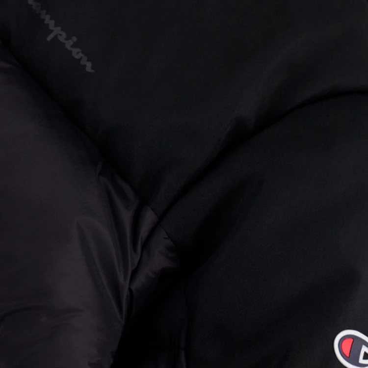 cazadora-champion-outdoor-small-logo-black-3