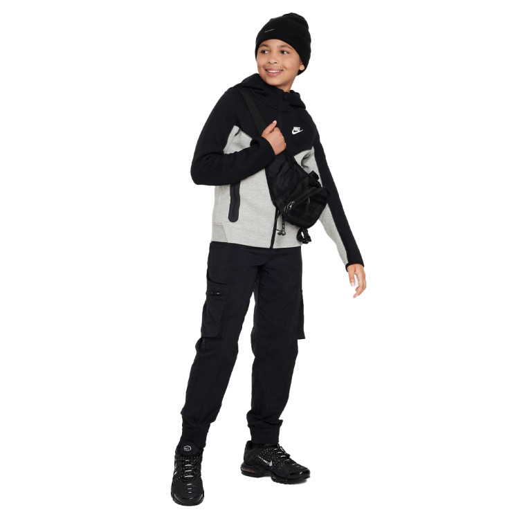 chaqueta-nike-sportswear-tech-fleece-nino-grey-heather-black-black-white-4.jpg