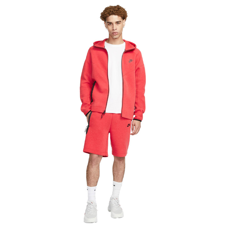 chaqueta-nike-sportswear-tech-fleece-hoodie-univ-red-htr-black-4