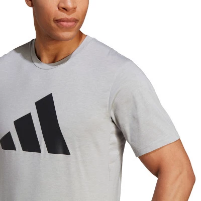 adidas Camiseta Training Essentials Logo — foto 4