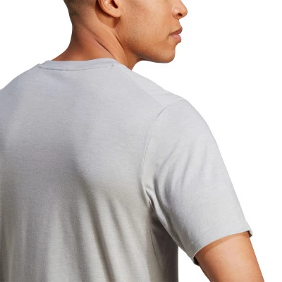 adidas Camiseta Training Essentials Logo — foto 5