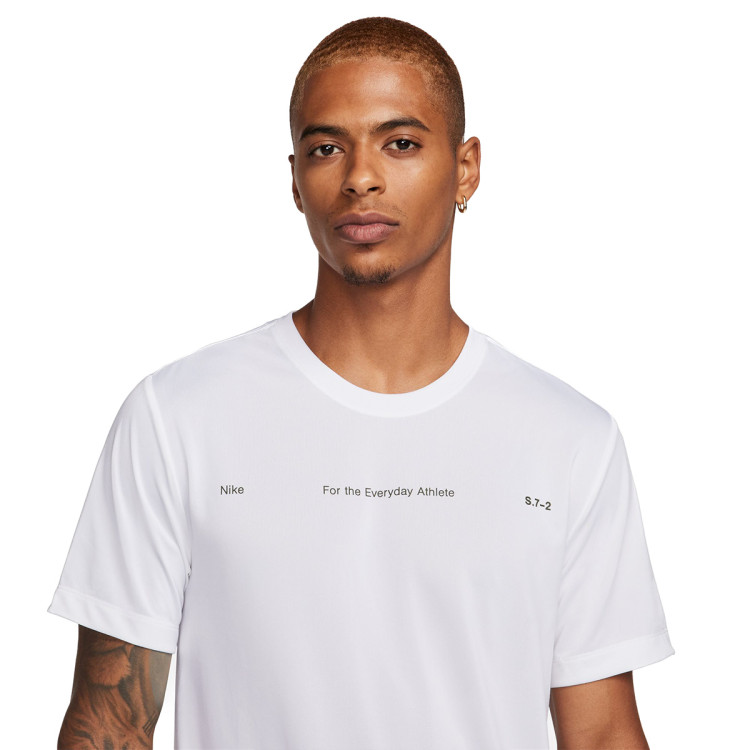camiseta-nike-dri-fit-white-2