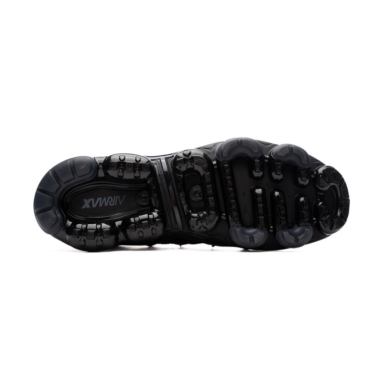 zapatilla-nike-air-vapormax-plus-negro-3