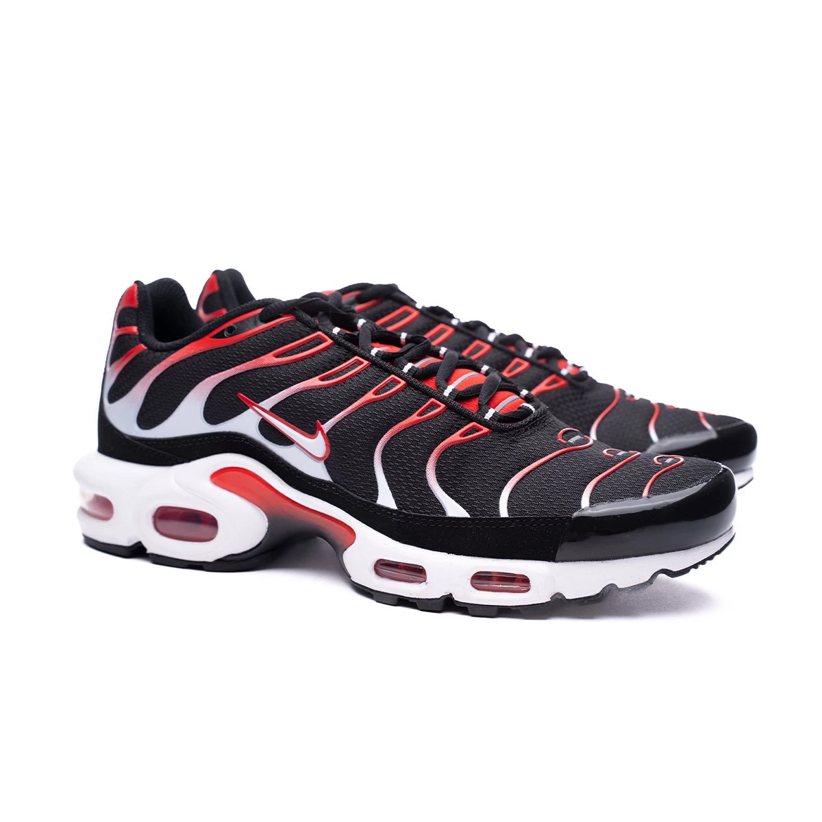 university red black white 'air max plus