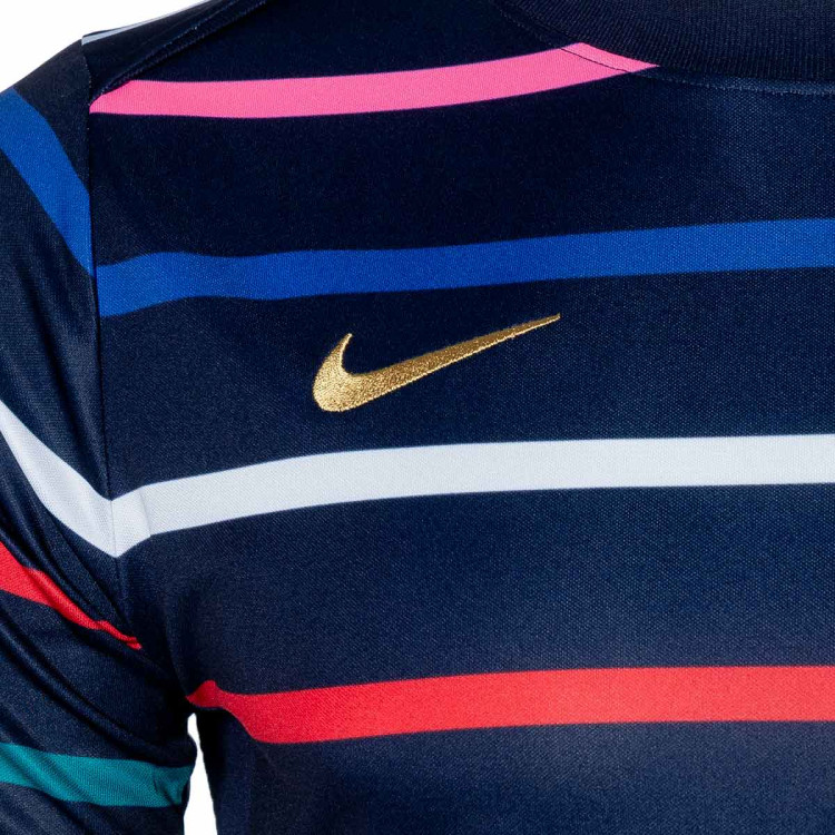 camiseta-nike-francia-pre-match-eurocopa-2024-blackened-blue-club-gold-3