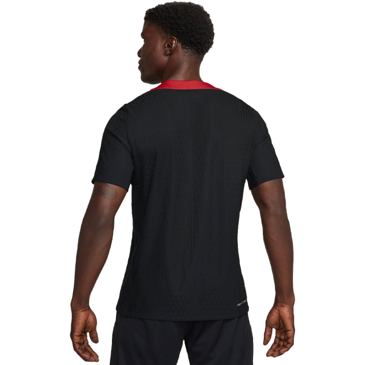 camiseta-nike-liverpool-fc-training-2024-2025-black-gym-red-orewood-1