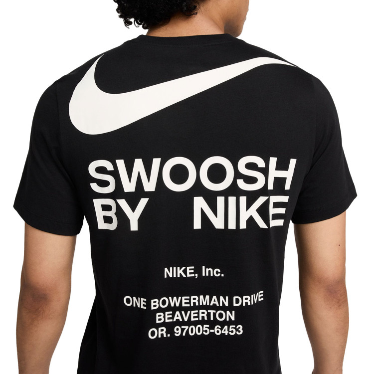 camiseta-nike-big-swoosh-3-black-4