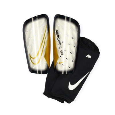 Espinilleras nike puestas cheap