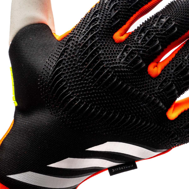guantes-adidas-predator-pro-fingersave-black-solar-red-solar-yellow-4