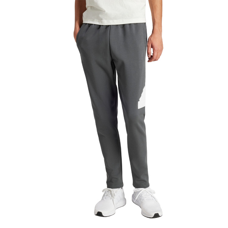 pantalon-largo-adidas-future-icons-badge-of-sports-black-white-0