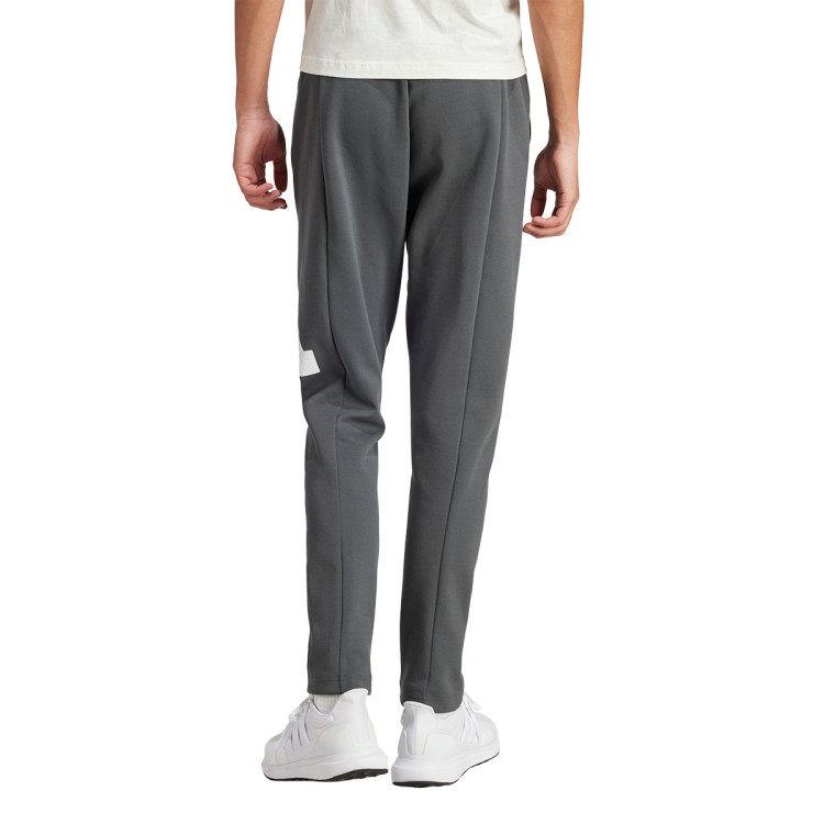 pantalon-largo-adidas-future-icons-badge-of-sports-black-white-1