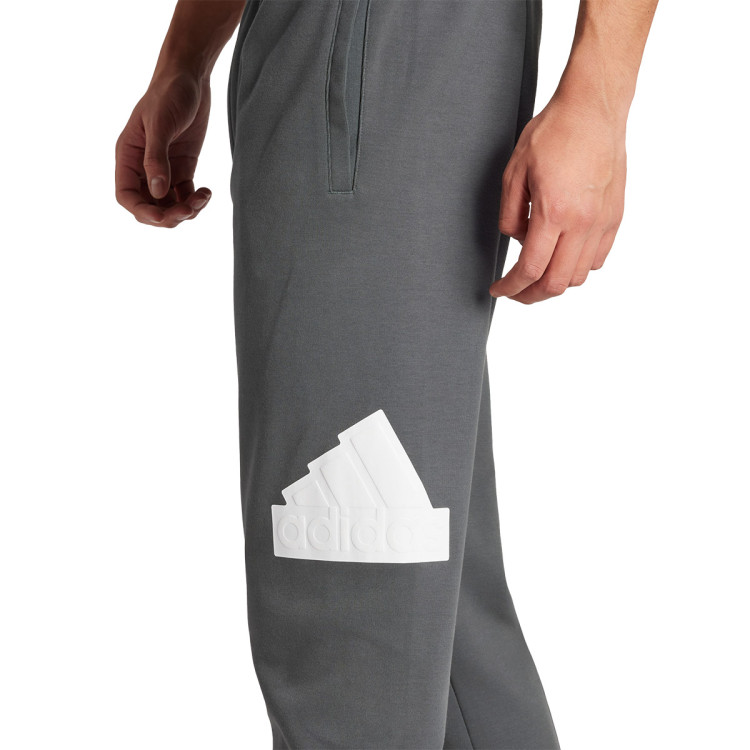 pantalon-largo-adidas-future-icons-badge-of-sports-black-white-3