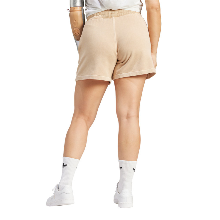 pantalon-corto-adidas-trefoil-essentials-mujer-magic-beige-1