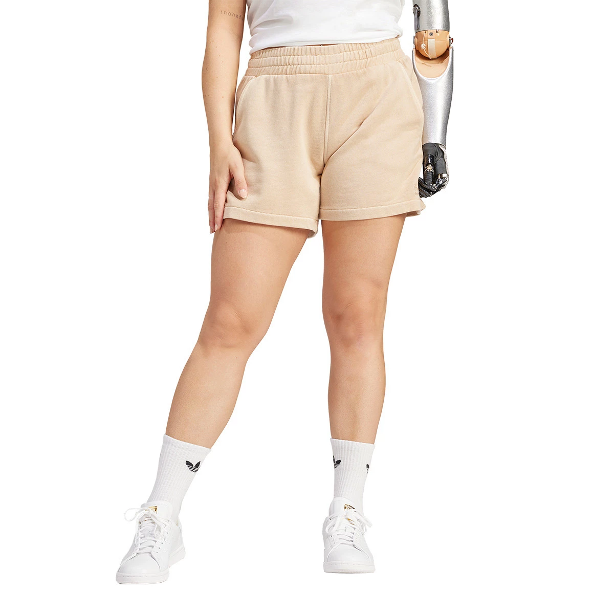 Shorts adidas Women Trefoil Essentials Magic Beige - Fútbol Emotion