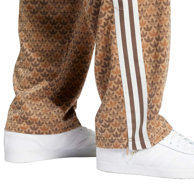 pantalon-largo-adidas-graphics-earth-strata-4