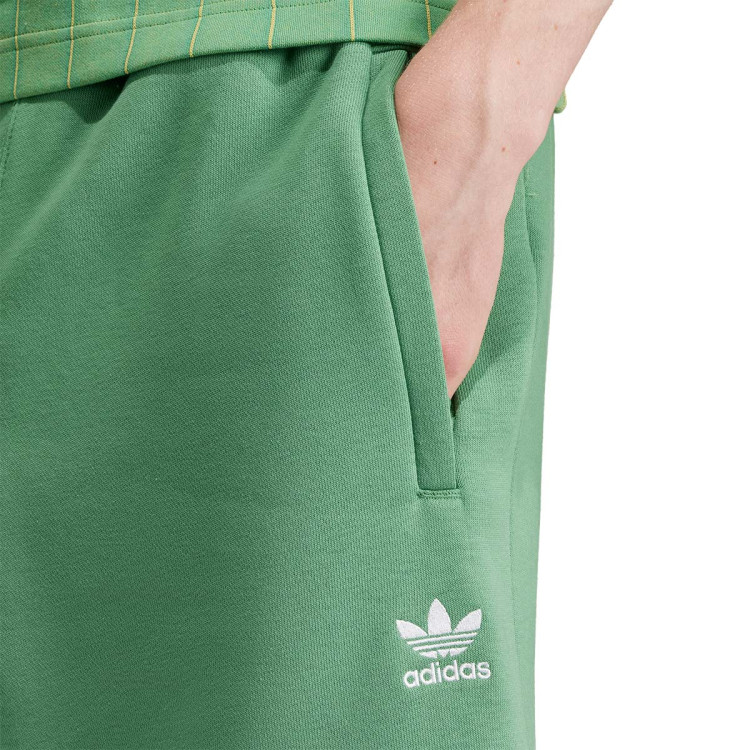 pantalon-corto-adidas-trefoil-essentials-preloved-green-3