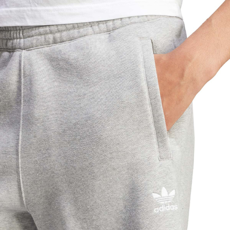 pantalon-corto-adidas-trefoil-essentials-medium-grey-heather-3