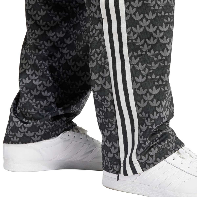 pantalon-largo-adidas-graphics-black-4