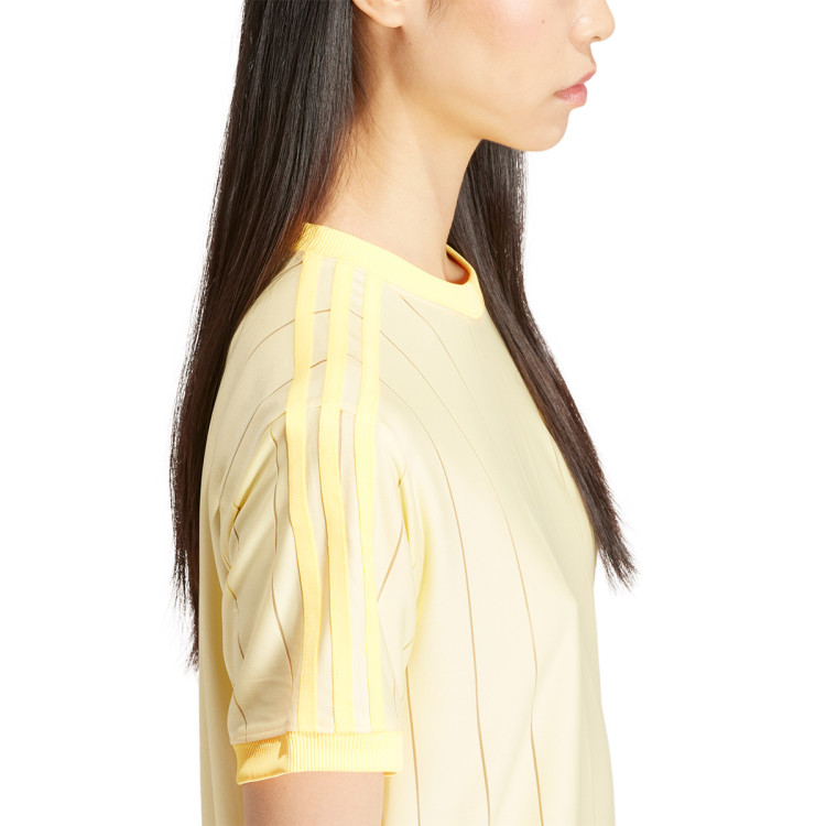 camiseta-adidas-3-stripe-mujer-almost-yellow-4