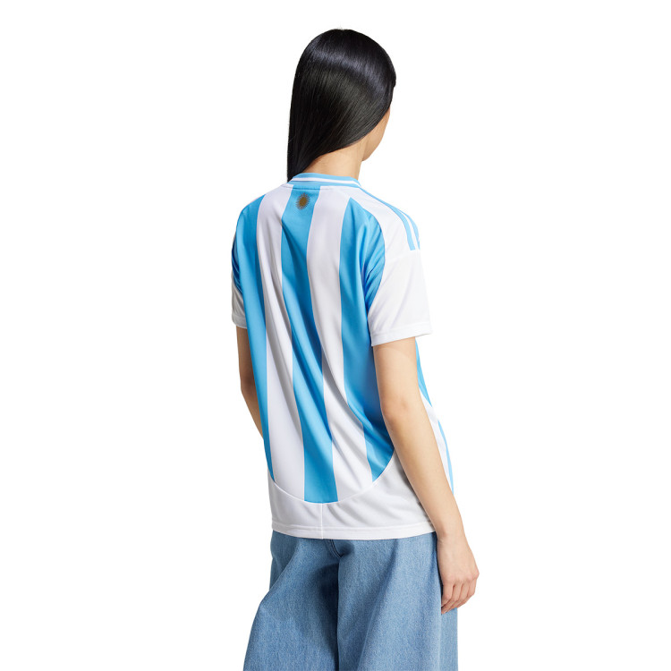 camiseta-adidas-argentina-primera-equipacion-copa-america-2024-mujer-white-blue-burst-3
