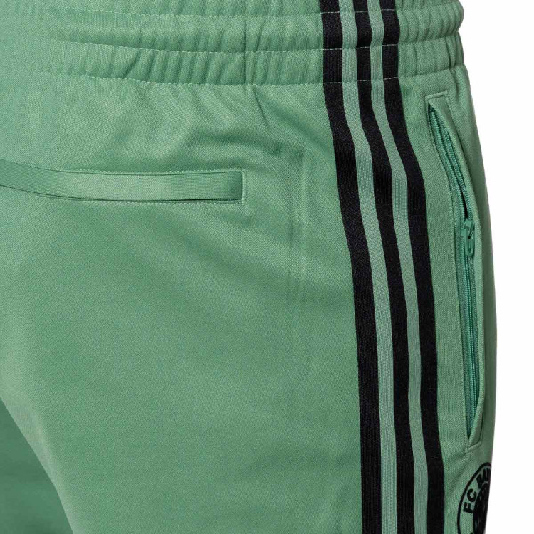 pantalon-largo-adidas-fc-bayern-fanswear-2023-2024-verde-4