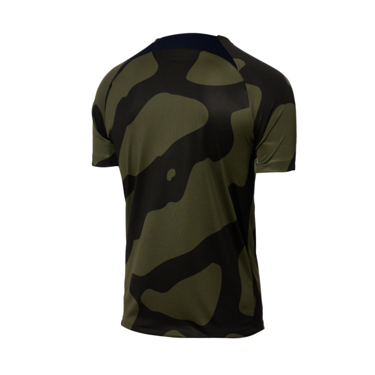 camiseta-nike-paris-saint-germain-fc-pre-match-2023-2024-rough-green-sequoia-dark-obsidian-hemp-1