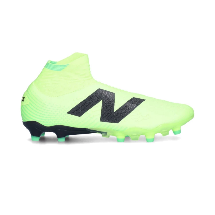 bota-new-balance-tekela-pro-fg-v4-bleached-lime-1