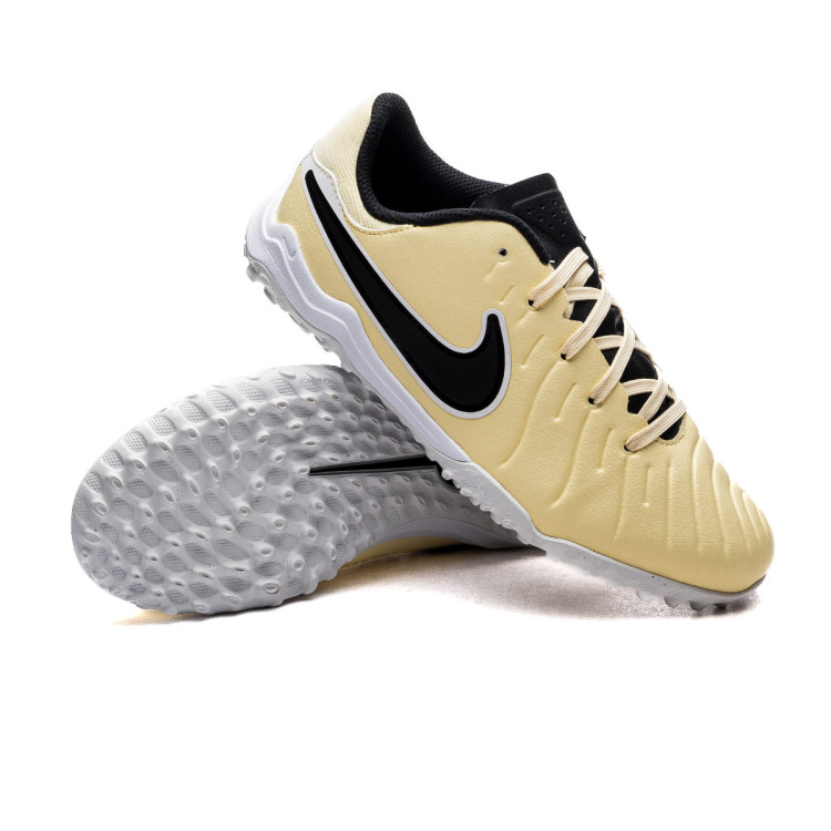 Black and gold nike turfs shop