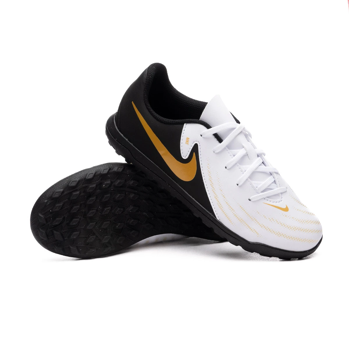 Scarpe Nike Phantom Gx II Club Turf Bambino White Black Mtlc Gold Coin Futbol Emotion