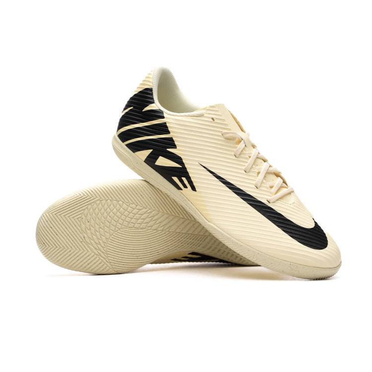 zapatilla-nike-mercurial-vapor-15-club-ic-lemonade-black-0