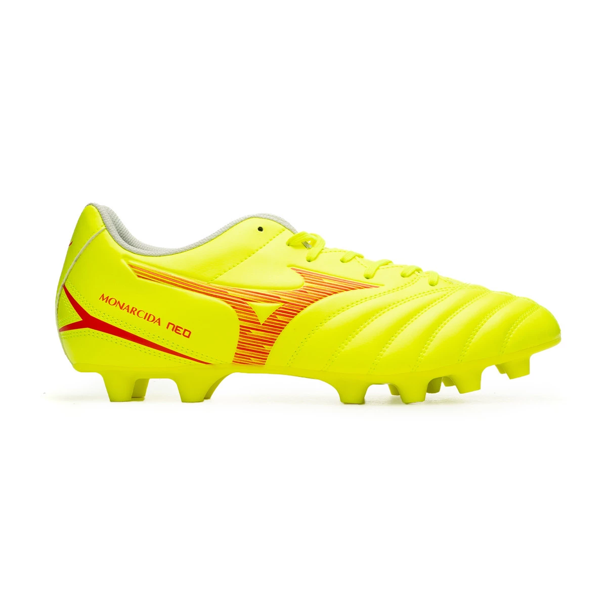 Mizuno yellow shoes deals