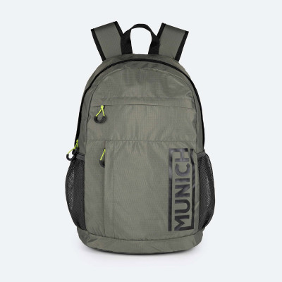 Slim (22L) Backpack