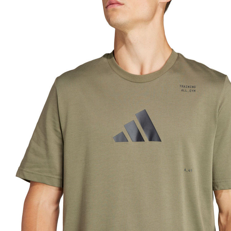 camiseta-adidas-graphic-train-olive-strata-3