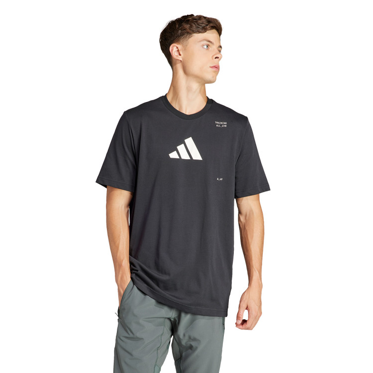 camiseta-adidas-graphic-train-black-0