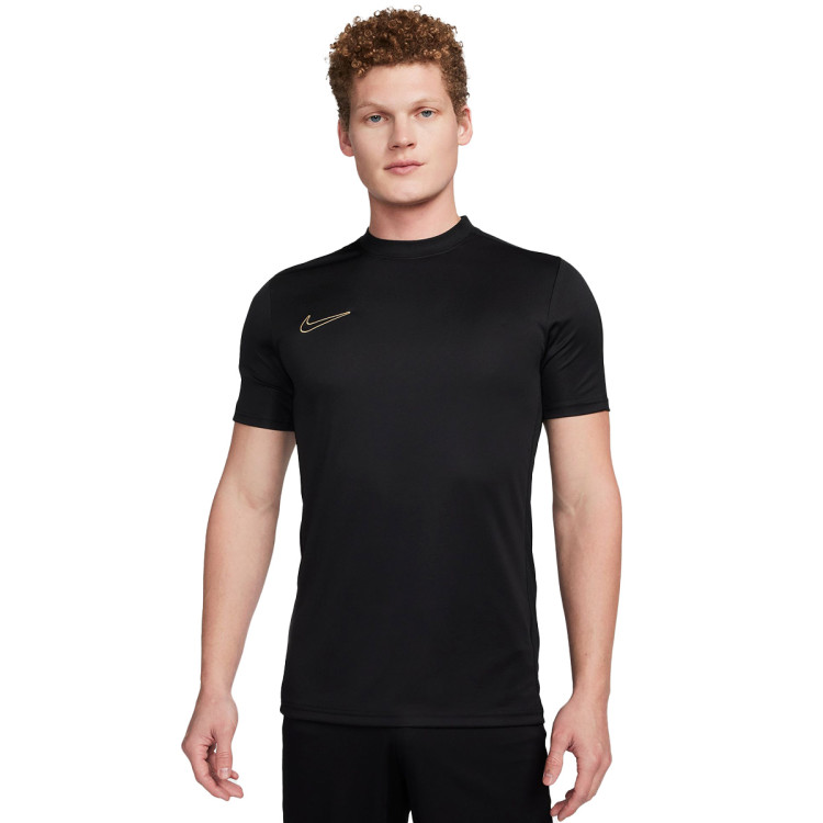 camiseta-nike-dri-fit-academy-23-black-metallic-gold-0