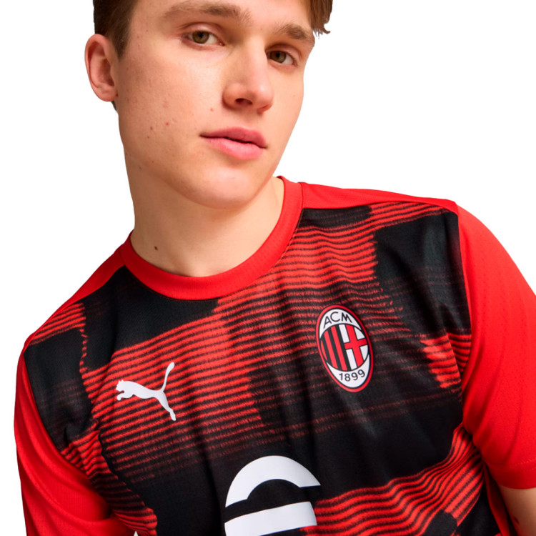 Jersey Puma AC Milan PreMatch 20242025 For All Time RedBlack Fútbol Emotion