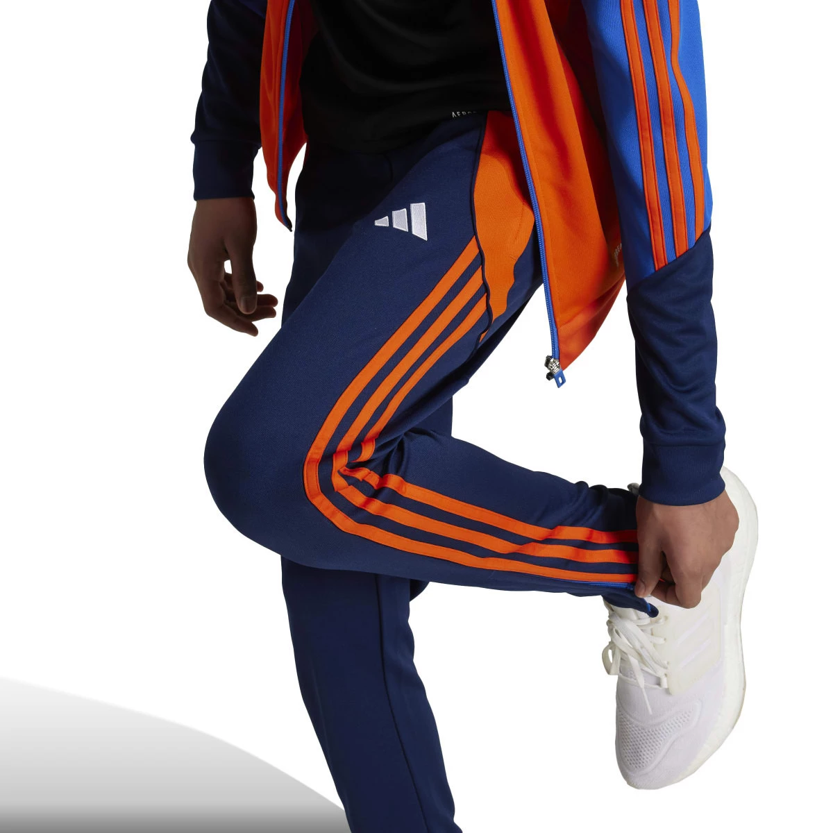 Juventus tracksuit junior store