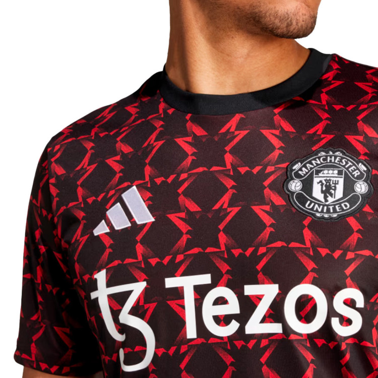 camiseta-adidas-manchester-united-pre-match-2024-2025-black-red-4