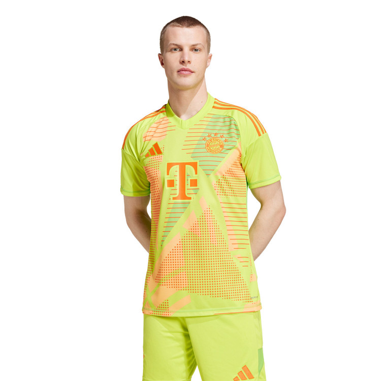 FC Bayern 2024-2025 Goalkeeper Home