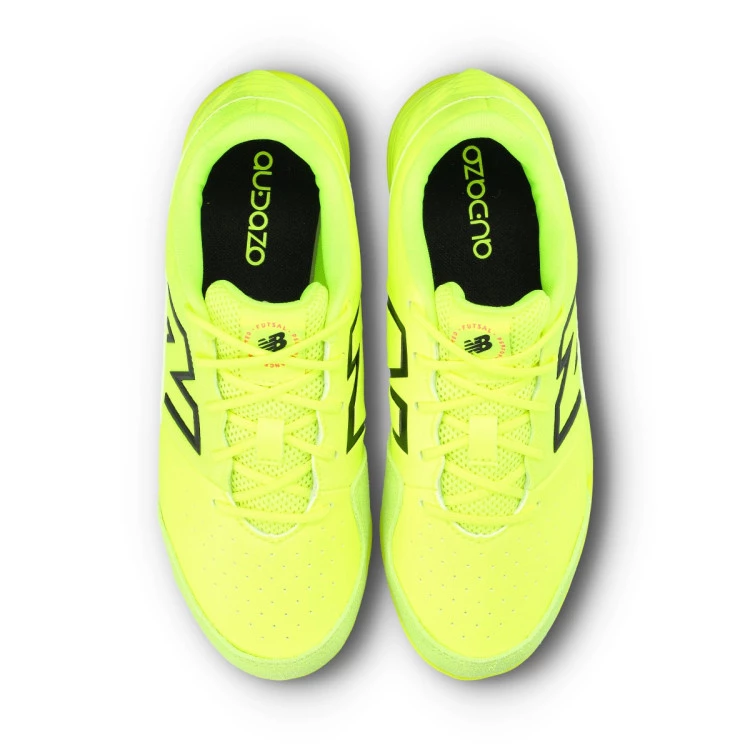 Tenis futsal New Balance Audazo Command In V6 Nino White Solar Blue Solar Pink Futbol Emotion